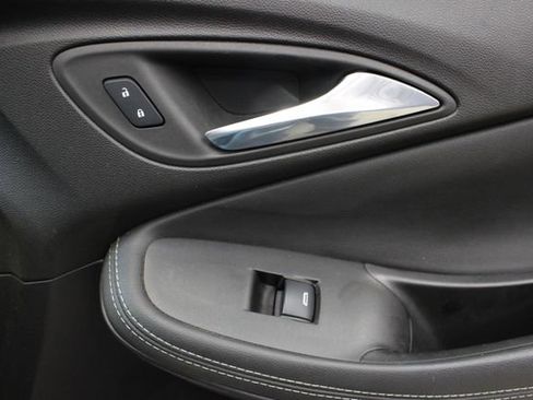 Used 2023 Buick Encore GX Select AWD/4WD image 62