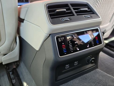 Used 2021 Audi A6 Premium Plus w/ Premium Plus Package image 21