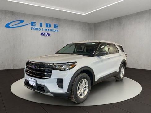 New 2026 Ford Explorer Active AWD/4WD image 8