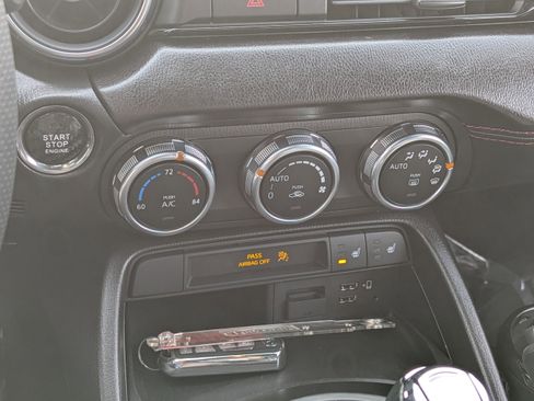 Used 2018 MAZDA MX-5 Miata Grand Touring image 19