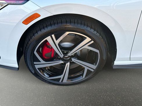 New 2026 Volkswagen GTI SE image 9