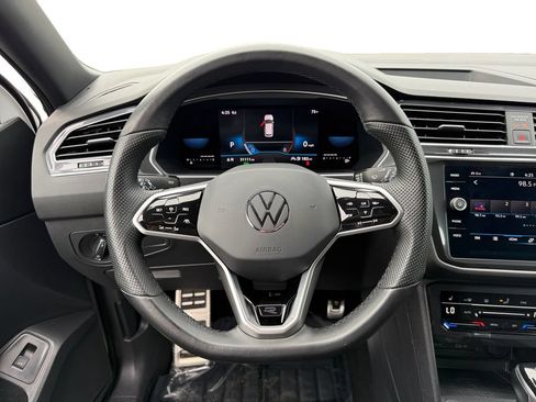Used 2022 Volkswagen Tiguan SE R-Line AWD/4WD image 12
