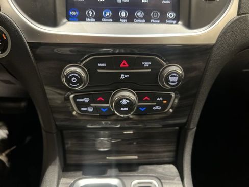 Used 2019 Chrysler 300 Touring L w/ Quick Order Package 22F RWD image 16