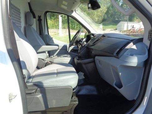 Used 2019 Ford Transit 250 130 Low Roof RWD image 21