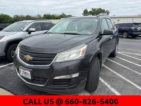 Used 2015 Chevrolet Traverse LS FWD image 1
