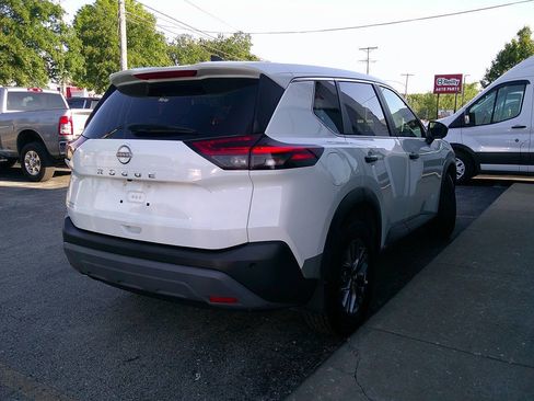 Used 2022 Nissan Rogue S FWD image 5