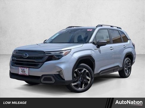 Certified 2025 Subaru Forester Limited w/ Popular Package AWD/4WD image 1