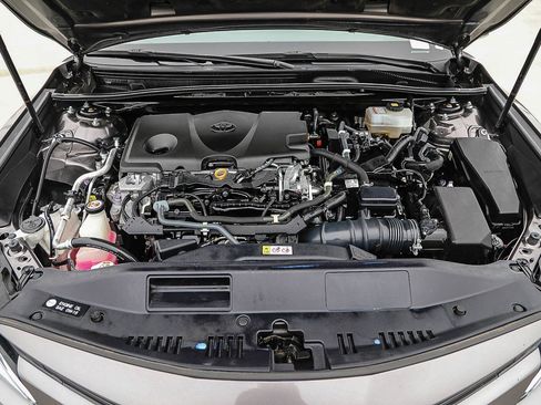Used 2019 Toyota Camry LE w/ Sunroof Package FWD image 26