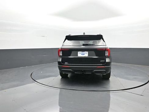 New 2026 Ford Explorer ST-Line w/ ST-Line Street Pack image 6