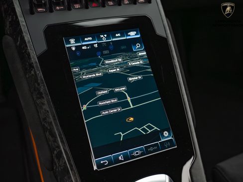 Used 2020 Lamborghini Huracan EVO image 33