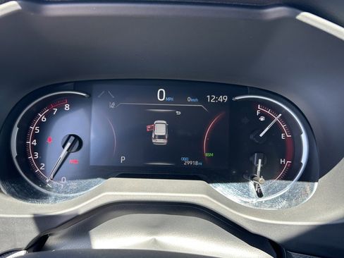 Used 2025 Toyota RAV4 XLE AWD/4WD image 24