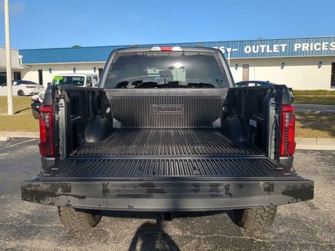 Used 2024 Ford F150 XLT AWD/4WD image 12