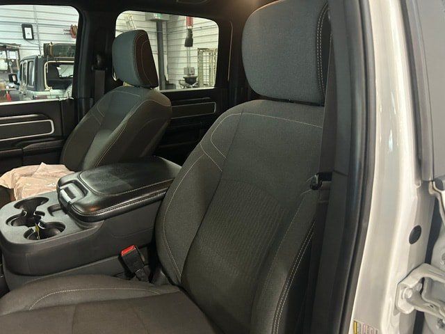 Used 2022 RAM 2500 Big Horn w/ Level B Equipment Group AWD/4WD image 51