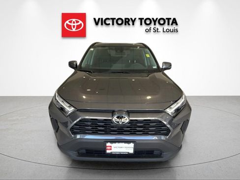 Used 2025 Toyota RAV4 XLE AWD/4WD image 8