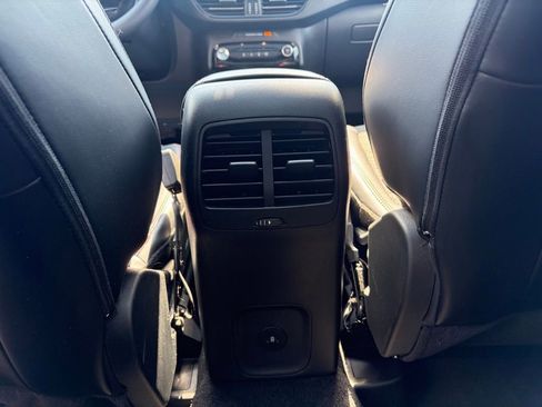 Used 2024 Ford Escape ST-Line w/ Tech Pack #1 AWD/4WD image 19