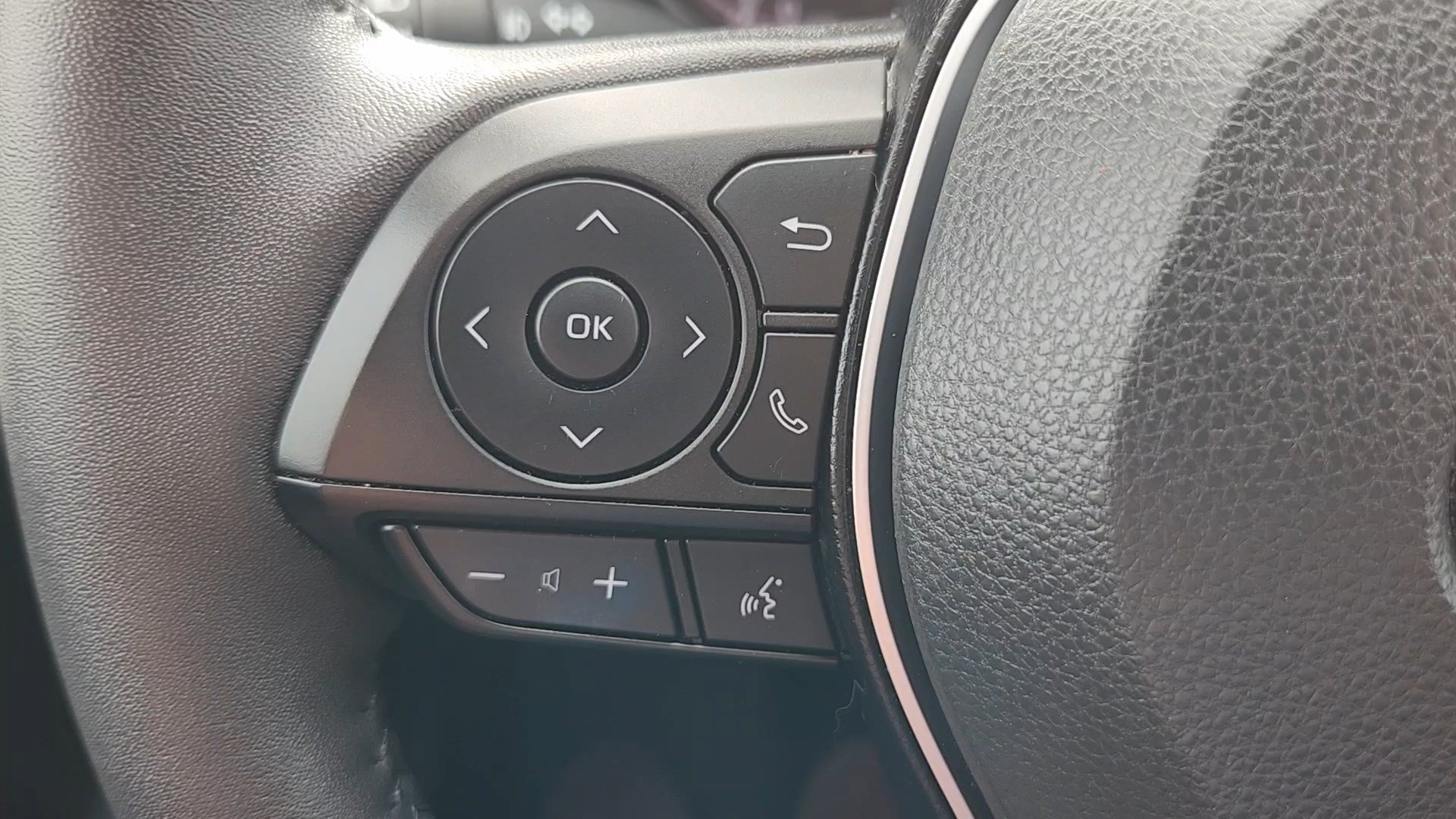 Certified 2023 Toyota RAV4 XLE Premium AWD/4WD image 12