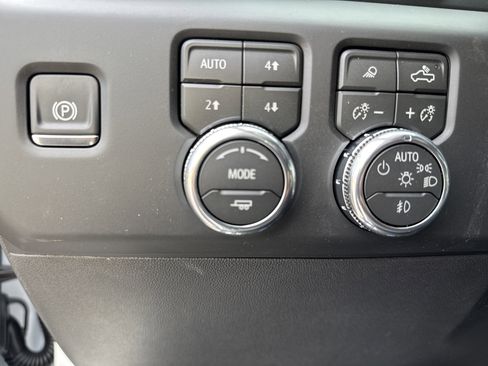 New 2026 GMC Sierra 1500 AT4X image 19