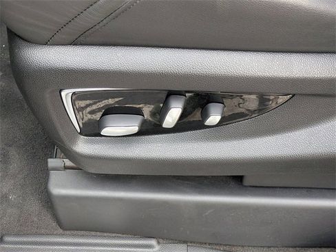 Used 2020 Cadillac Escalade ESV Premium Luxury image 20