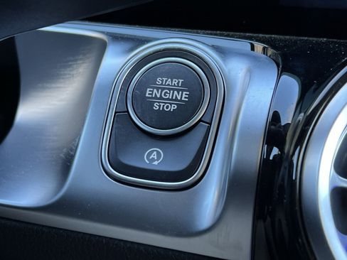 New 2026 Mercedes-Benz GLB 250 4MATIC image 31