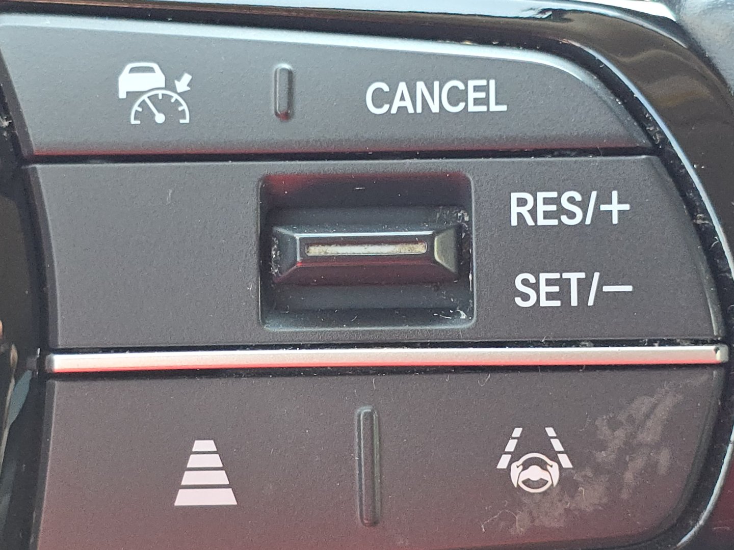 Used 2024 Honda Pilot EX-L image 11
