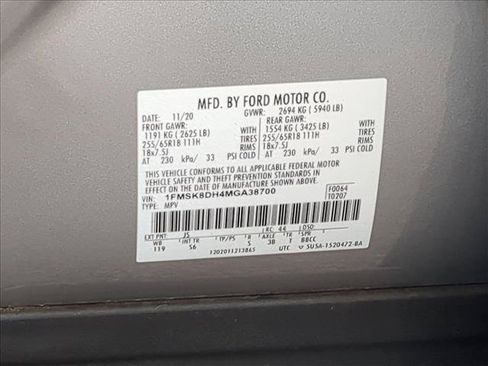 Used 2021 Ford Explorer XLT w/ Equipment Group 202A AWD/4WD image 24