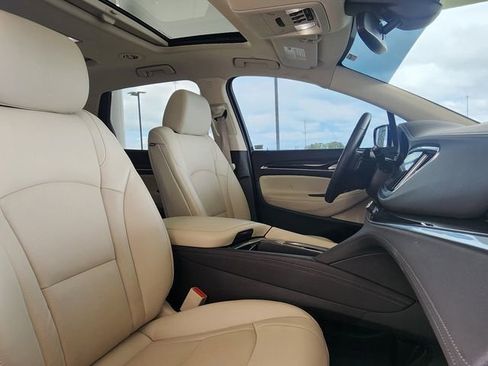 Used 2024 Buick Enclave Essence w/ Experience Buick Package FWD image 28