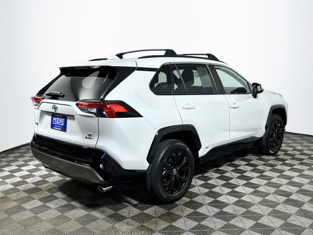 Certified 2025 Toyota RAV4 SE w/ Convenience Package AWD/4WD image 7