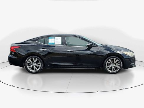 Used 2017 Nissan Maxima Platinum FWD image 5