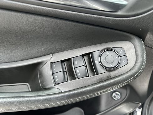Used 2023 Buick Encore GX Select w/ Sport Touring Package FWD image 15