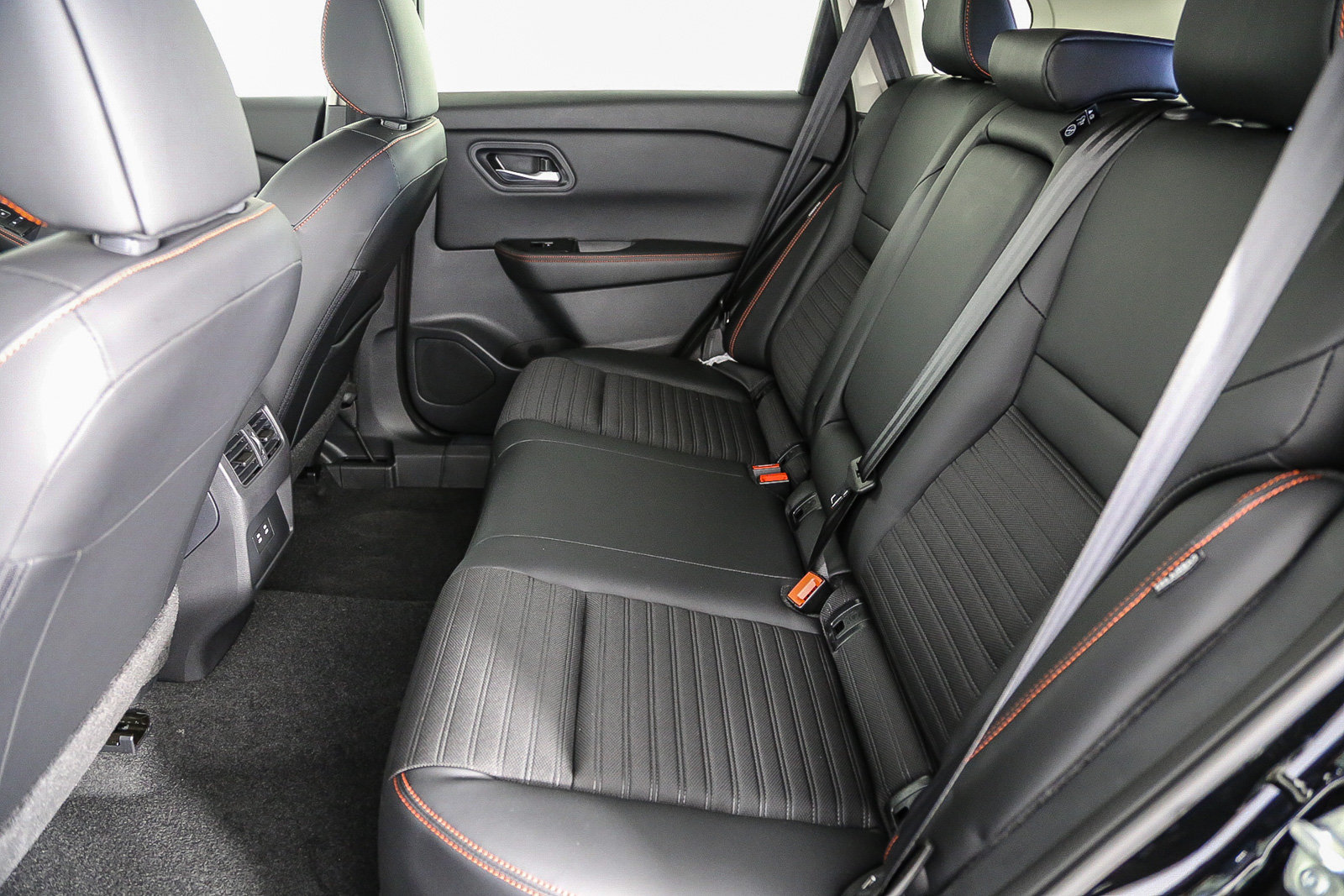 Used 2025 Nissan Rogue SV w/ Rock Creek Premium Package AWD/4WD image 20