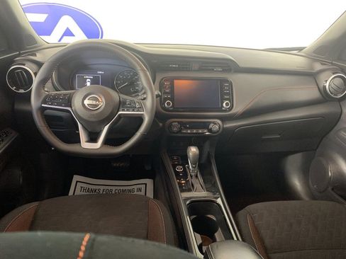 Used 2024 Nissan Kicks SR image 34