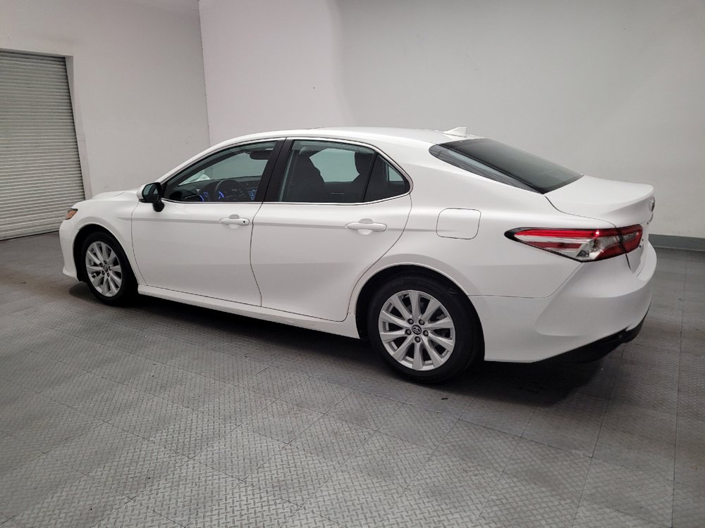 Used 2020 Toyota Camry LE w/ Convenience Package FWD image 3