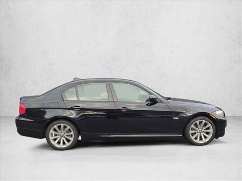 Used 2011 BMW 328i Sedan image 4