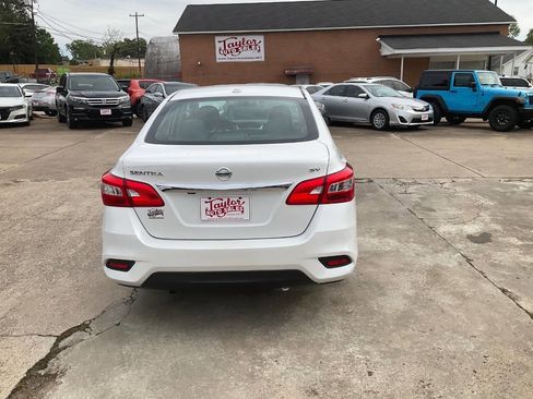 Used 2016 Nissan Sentra SV image 4
