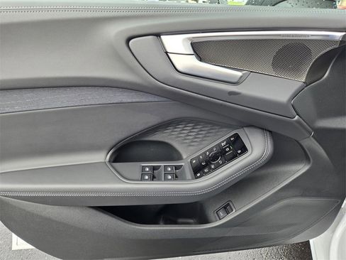 Certified 2025 Audi A5 2.0T Premium Plus Sedan w/ Premium Plus image 17