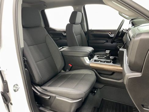 Certified 2025 Chevrolet Silverado 1500 RST AWD/4WD image 36
