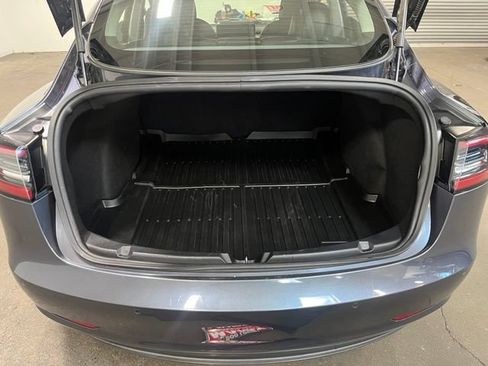 Used 2020 Tesla Model 3 Standard Range Plus RWD image 16