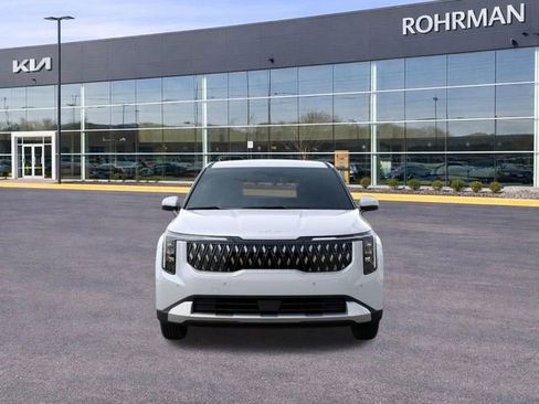 New 2026 Kia Carnival LX FWD image 2