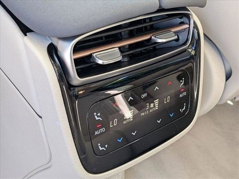 Used 2023 Mercedes-Benz EQS 450+ 4MATIC SUV image 18