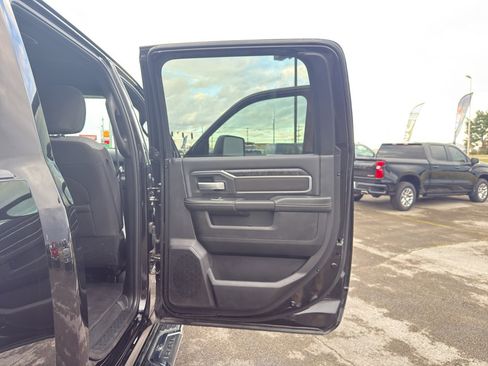 Used 2024 RAM 2500 Big Horn w/ Bed Utility Group image 15