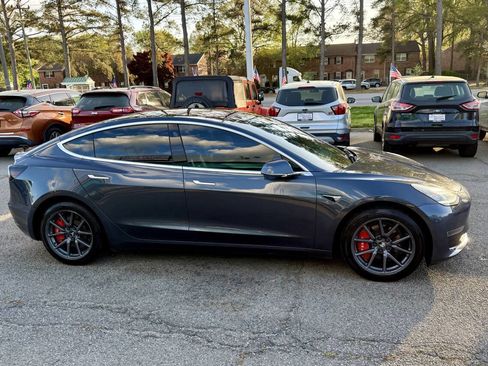 Used 2018 Tesla Model 3 Long Range image 7