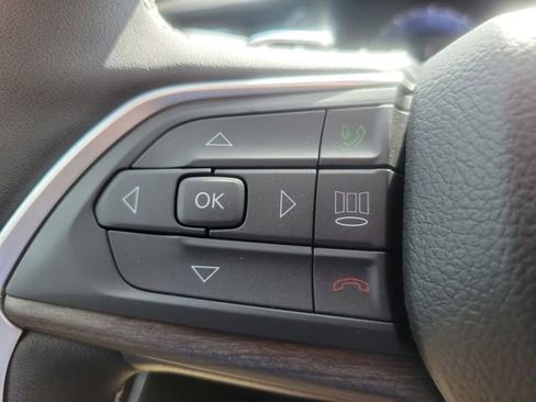 New 2026 Jeep Grand Cherokee Limited RWD image 18