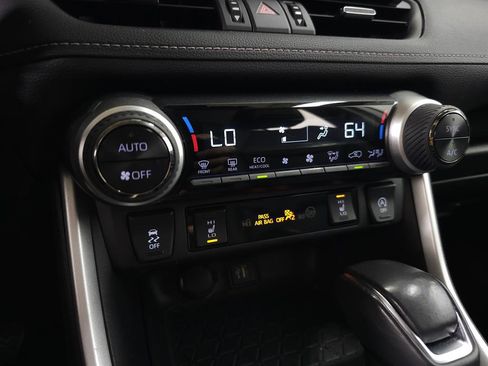 Used 2023 Toyota RAV4 XLE Premium image 24