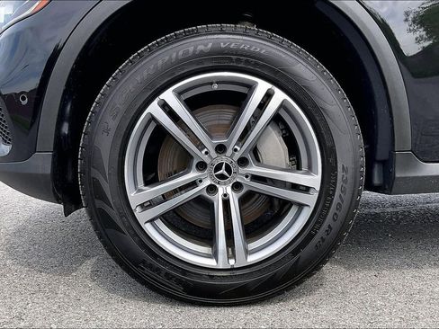 Used 2022 Mercedes-Benz GLC 300 image 9