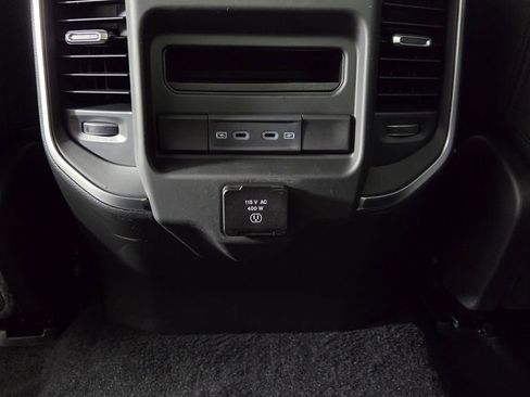 New 2026 RAM 1500 4x4 Crew Cab image 28