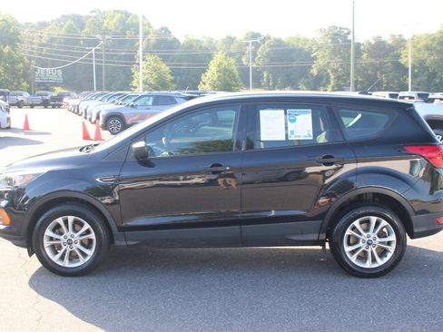 Used 2019 Ford Escape S FWD image 4