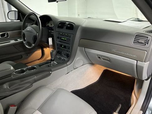 Used 2004 Ford Thunderbird Pacific Coast RWD image 24