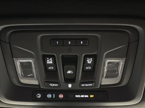 Used 2025 GMC Sierra 2500 Denali Ultimate w/ Max Trailering Package AWD/4WD image 34