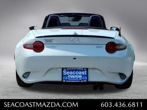 Used 2019 MAZDA MX-5 Miata Club w/ I-ACTIVSENSE Club Package RWD image 4