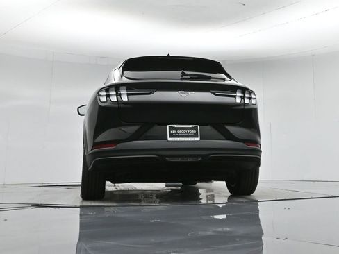 Used 2025 Ford Mustang Mach-E Premium image 57